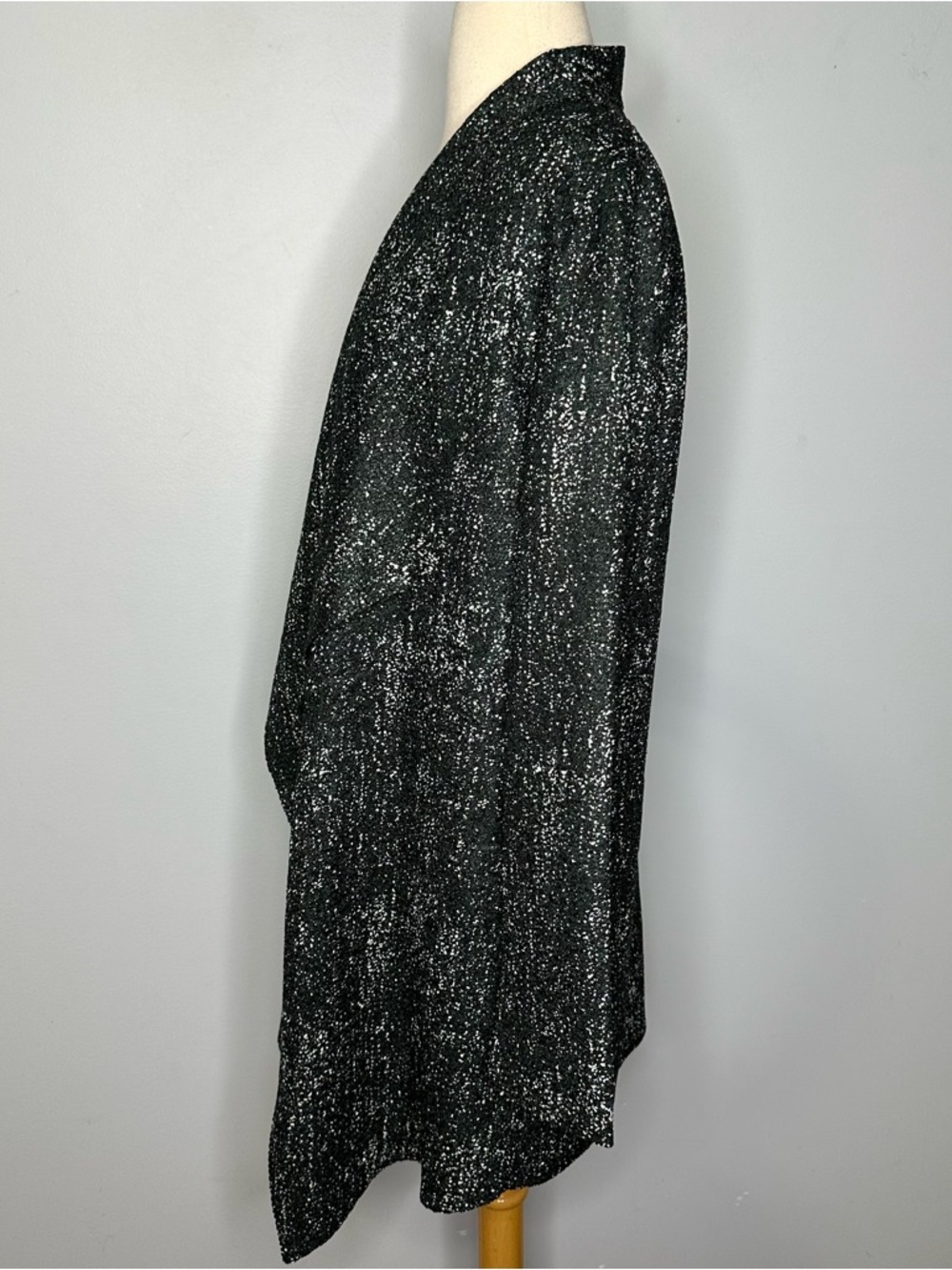 Travelers By Chico’s Green Crinkled Open Cascading Front Lightweight Jacket 2 - Picture 2 of 11